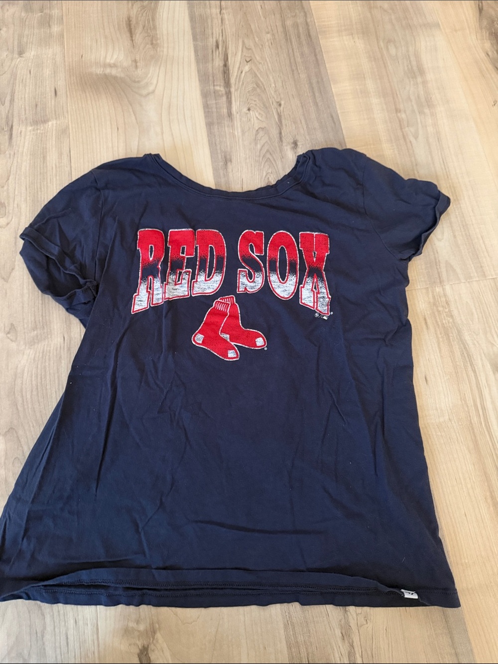 size large ‘47 women’s graphic red sox t shirt
